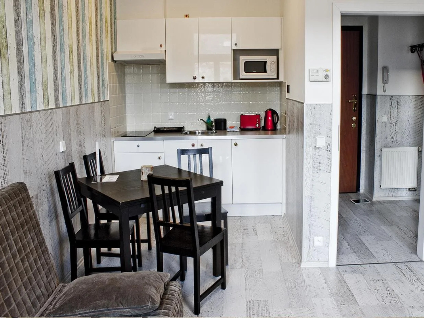 Royal Court Apartments