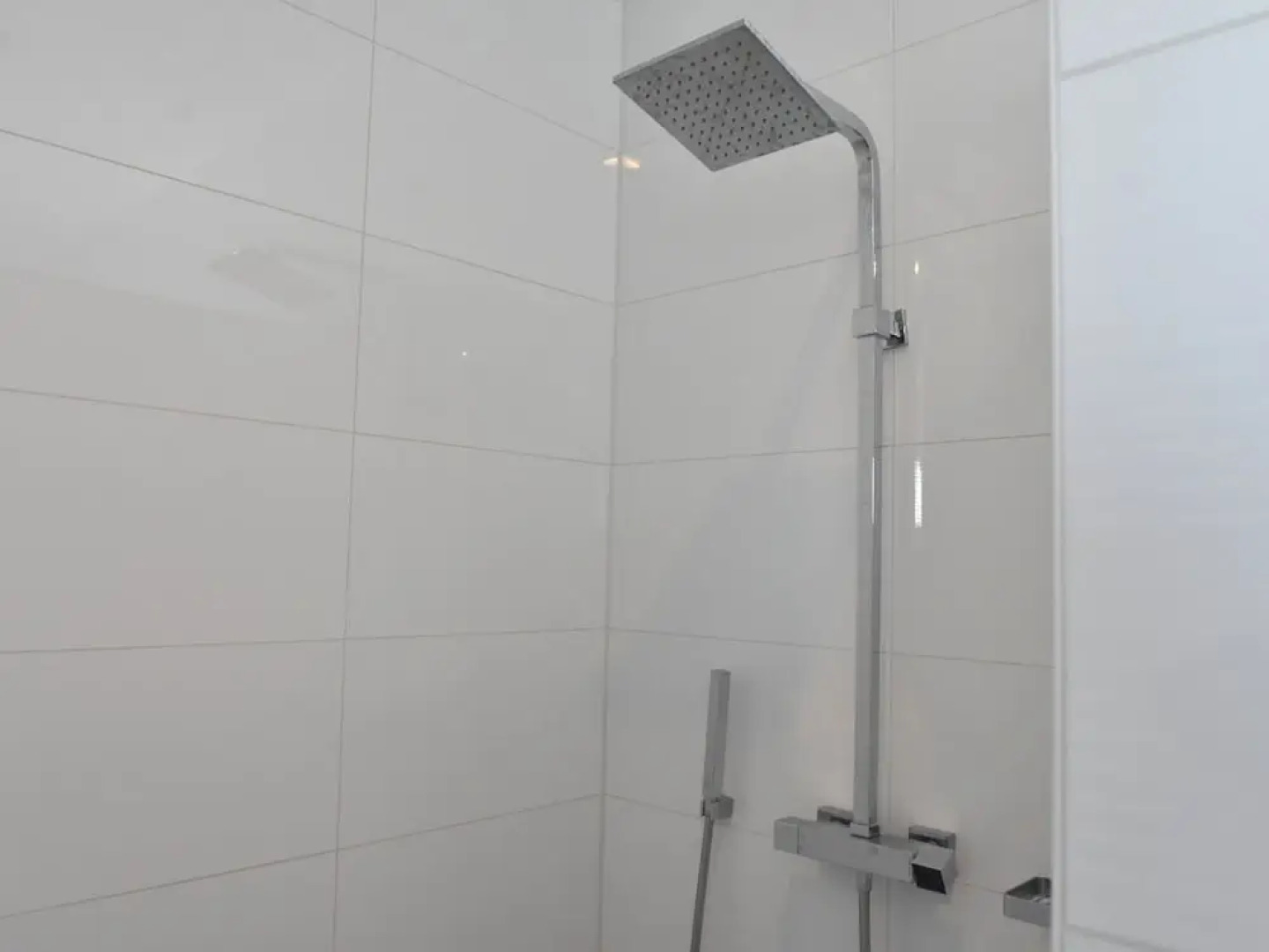 Modern 6-person Villa in a Quiet Spot in the Middle of Nature