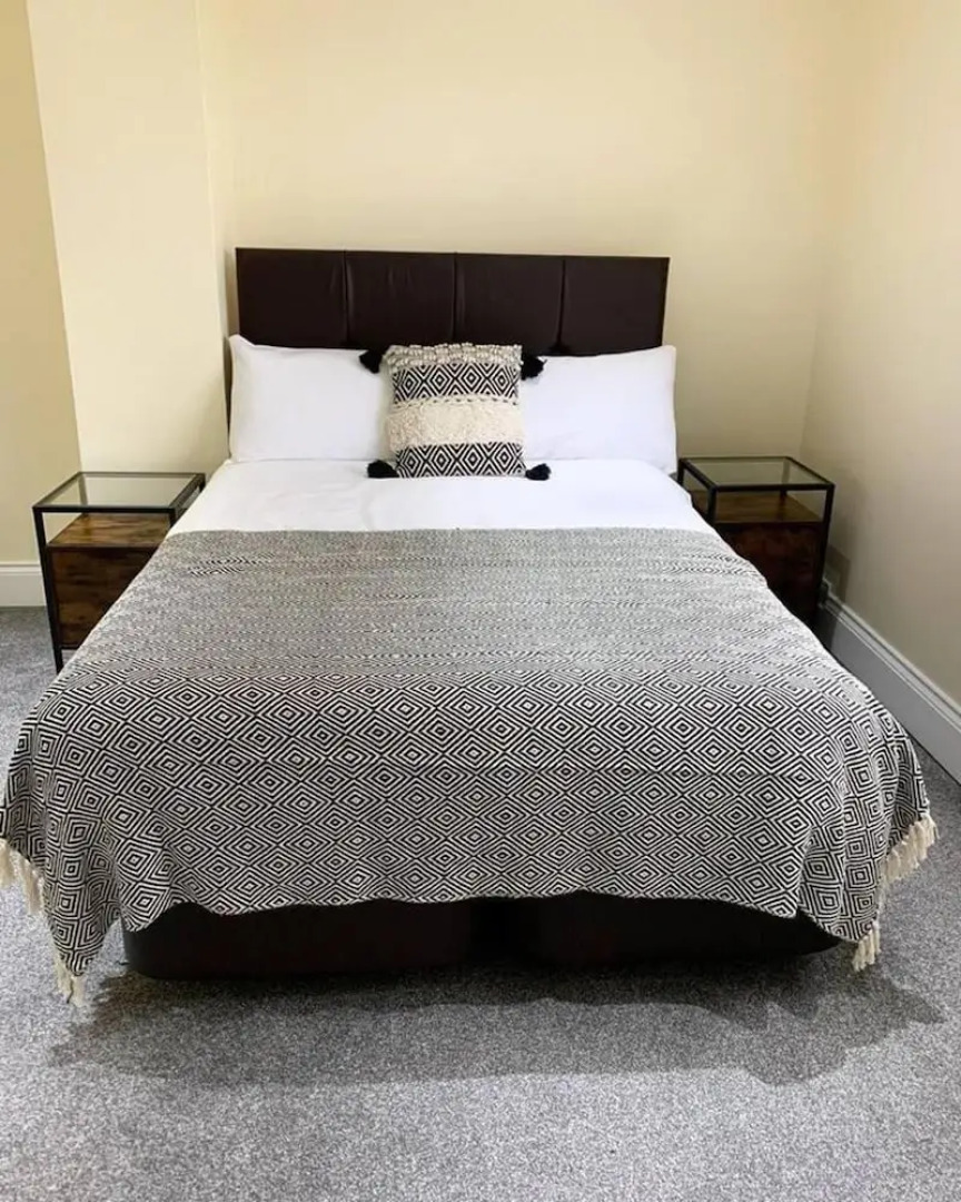 Stunning 2-bed House in Pembroke Dock