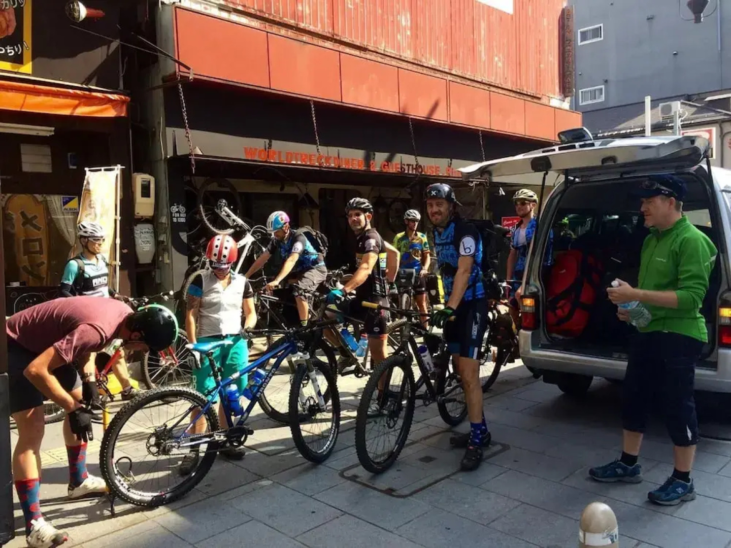 WORLDTRECK DINER & GUESTHOUSE - Pise - Hostel