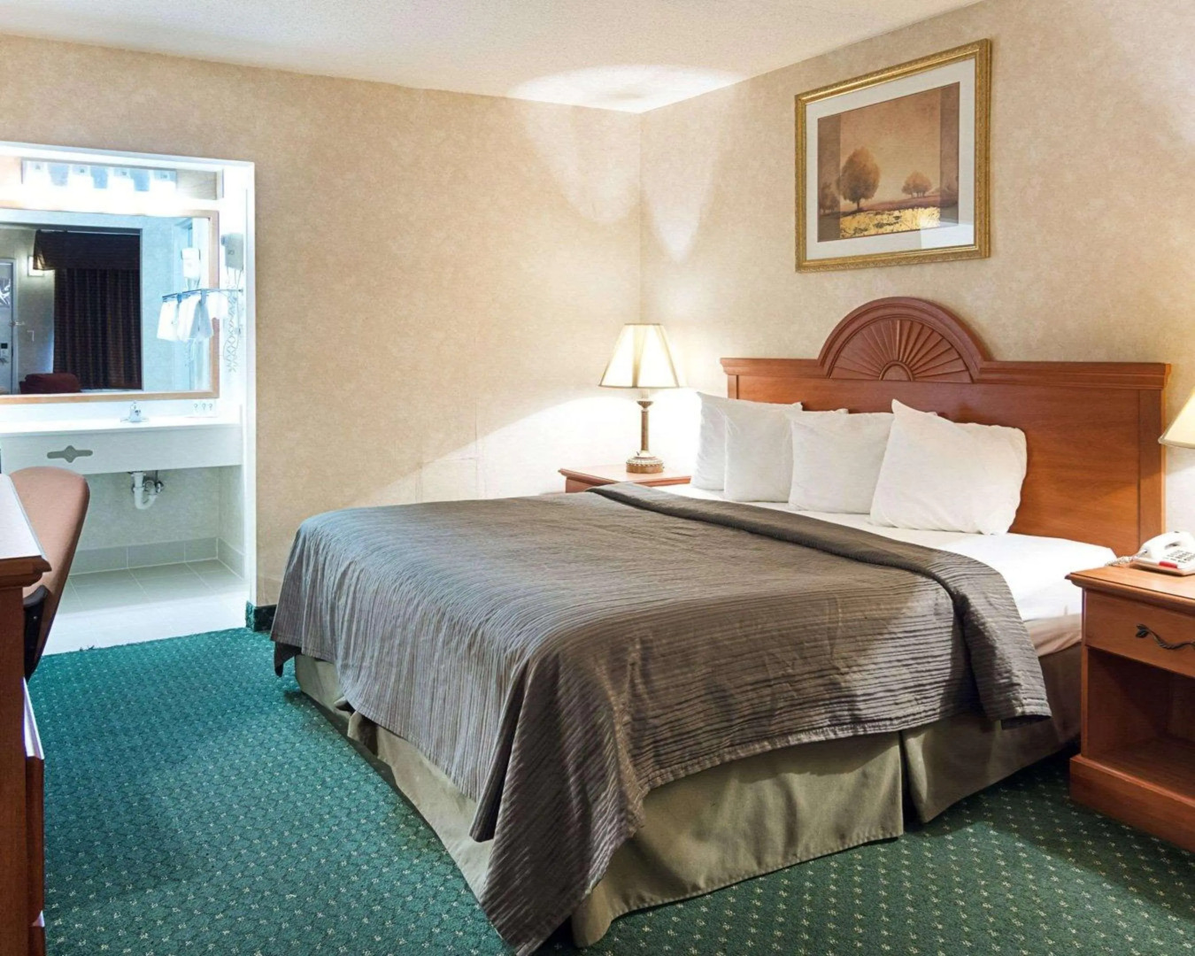 Quality Inn Petersburg Fort Lee Area