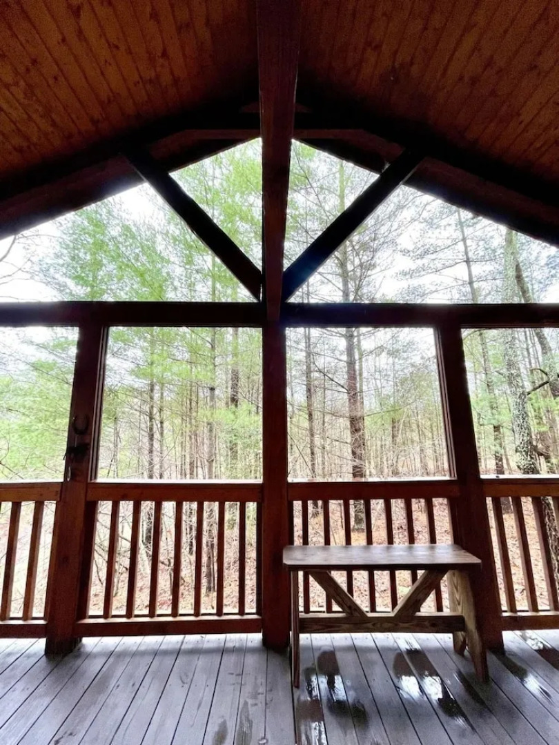 Private and Perfect! - hot tub, king bed, fireplace - dog and motorcycle friendly Studio Cabin by RedAwning