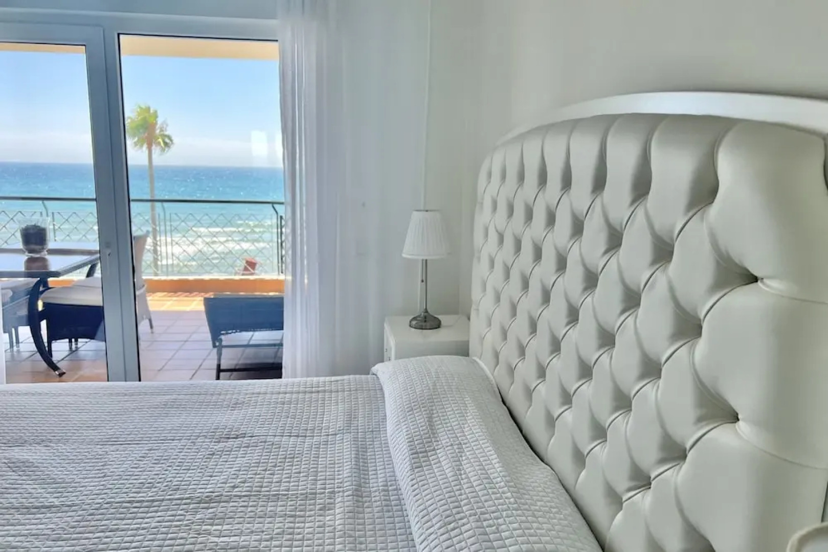 MI CAPRICHO C16 Luxury apartment on the beachfront