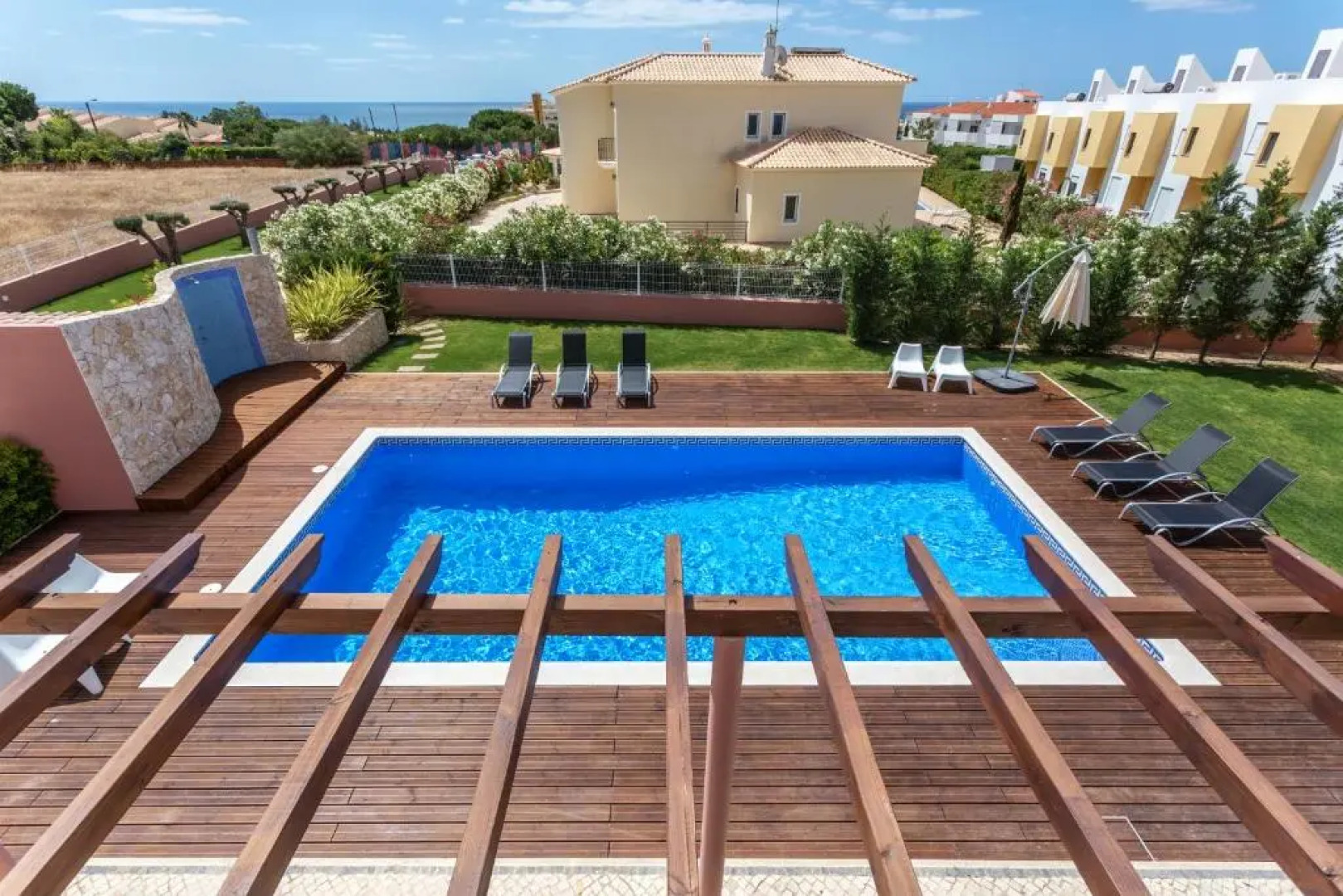 Blue Heaven Luxury V5