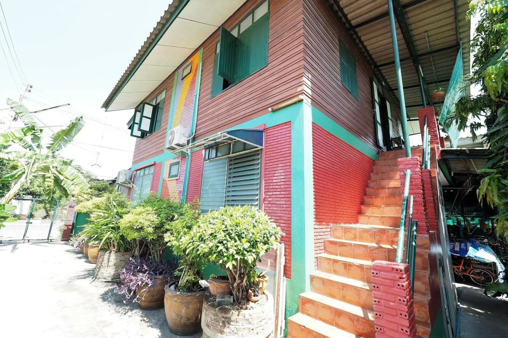 San Sook Place Guest House