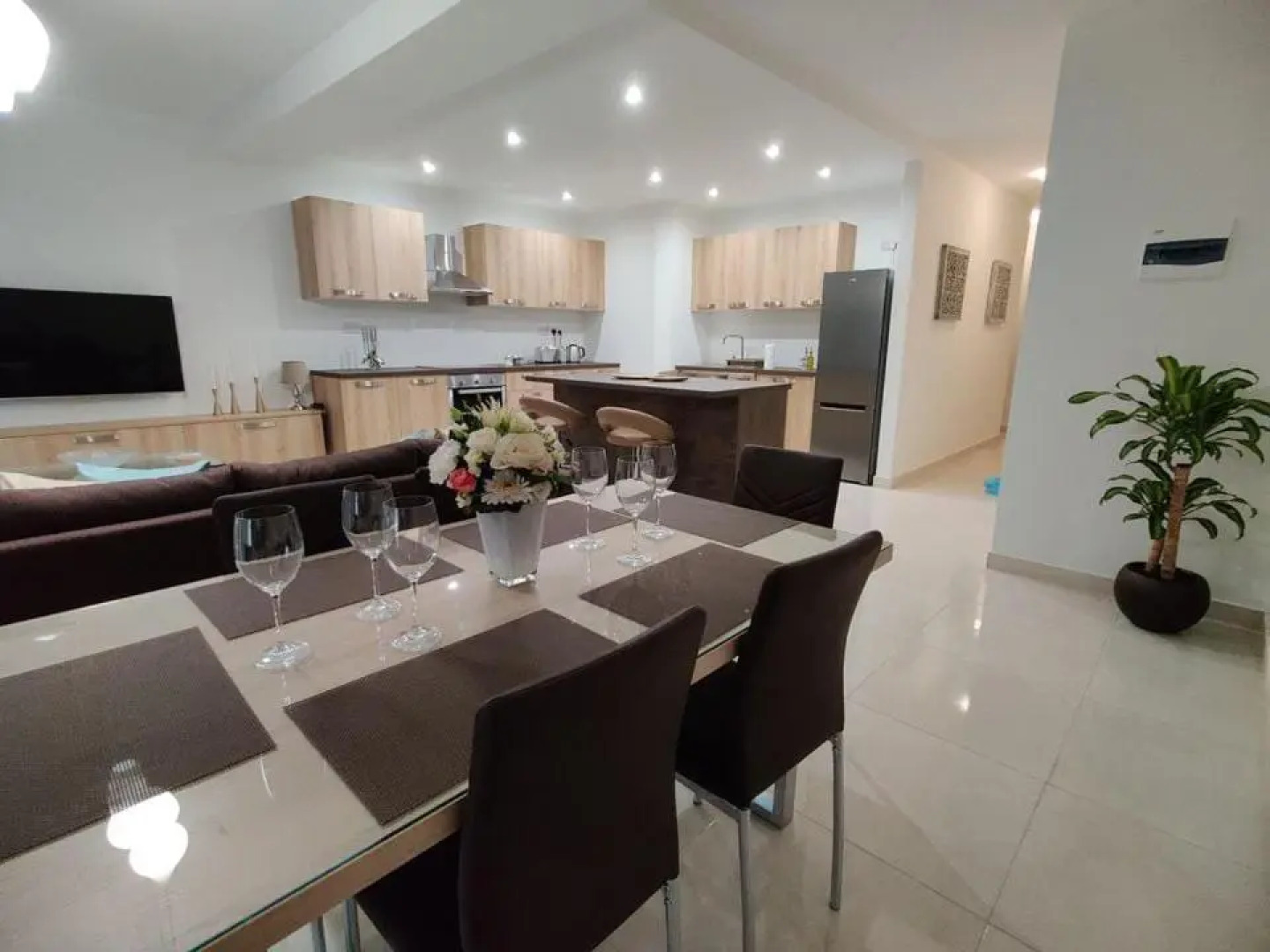 Beautiful, sea view 2 bedrooms apartment, Marsalforn, Gozo