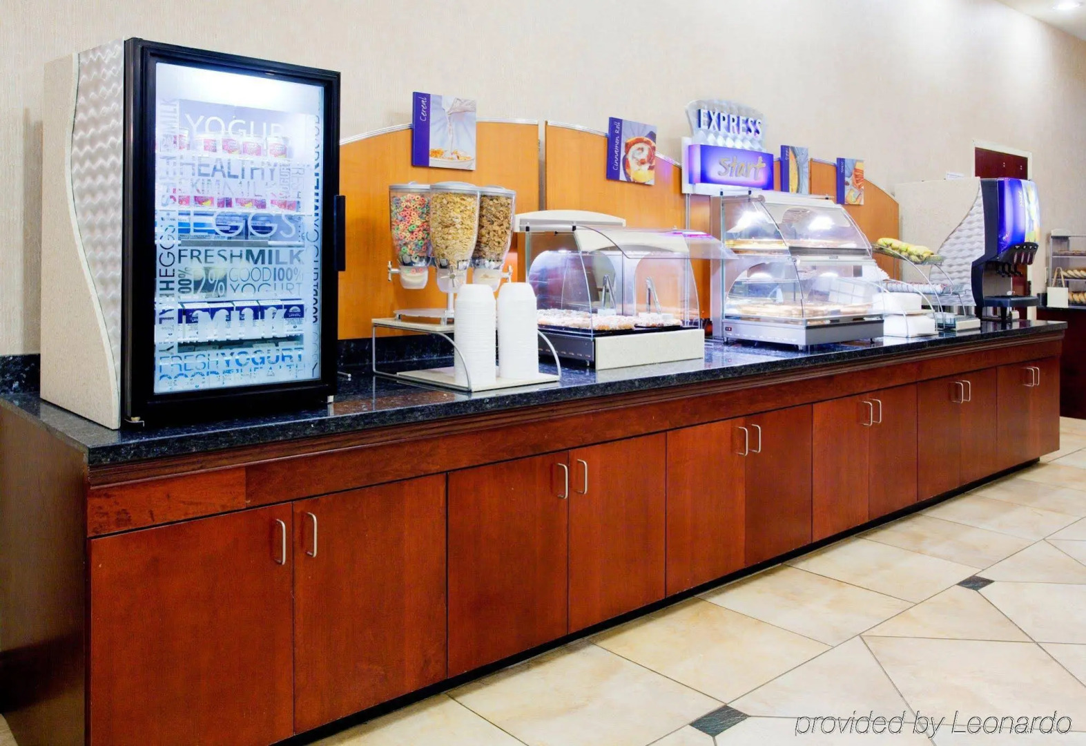 Holiday Inn Express Hotel & Suites Charlotte Arrowood by IHG