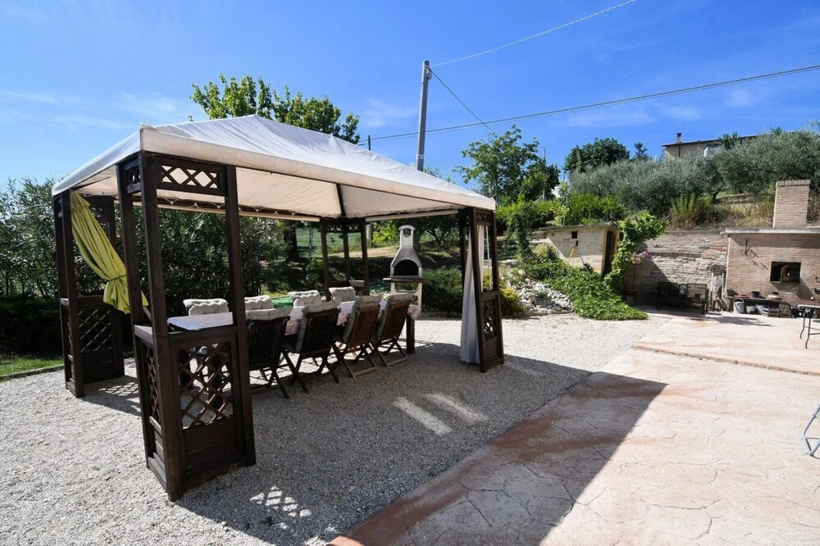 Charming 2-bed Apartment in Petritoli