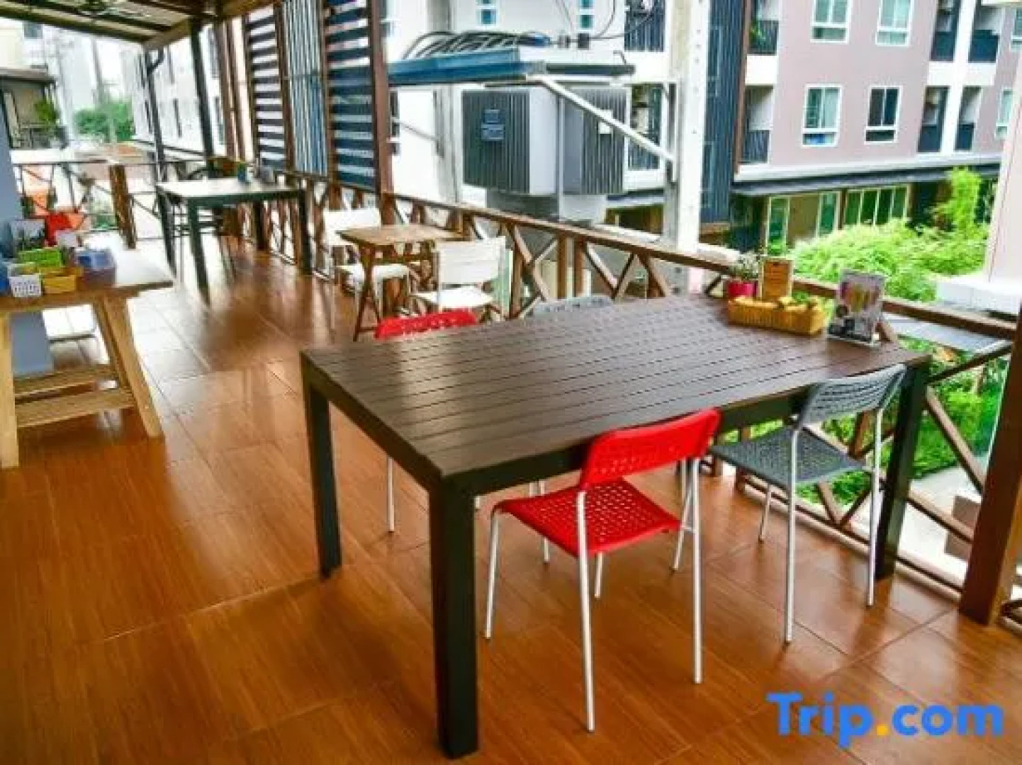 ZZZ Hostel - Don Mueang Airport