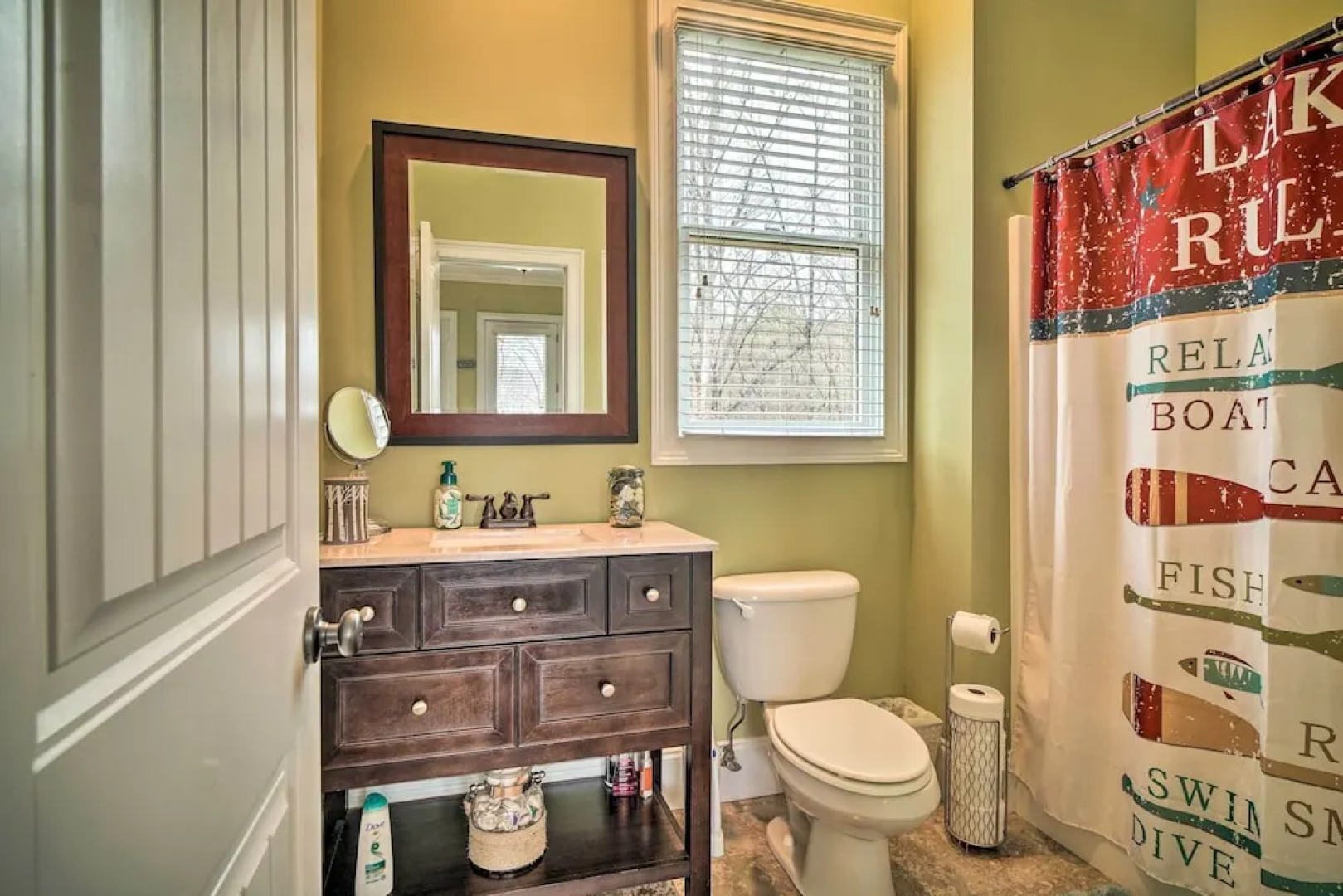 Dog-friendly Family Home Steps to Norris Lake