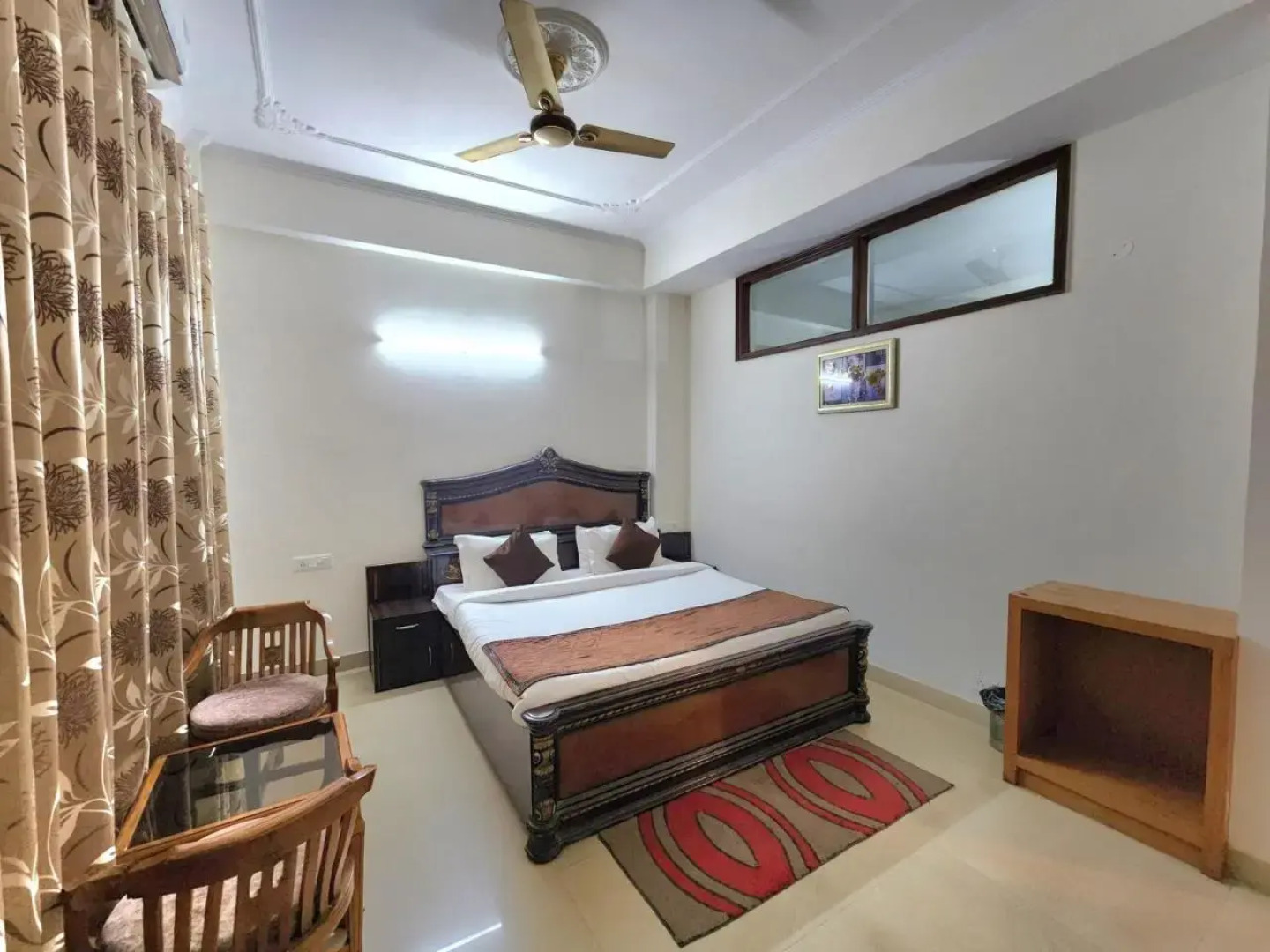 OYO 27648 Kasauli Greens