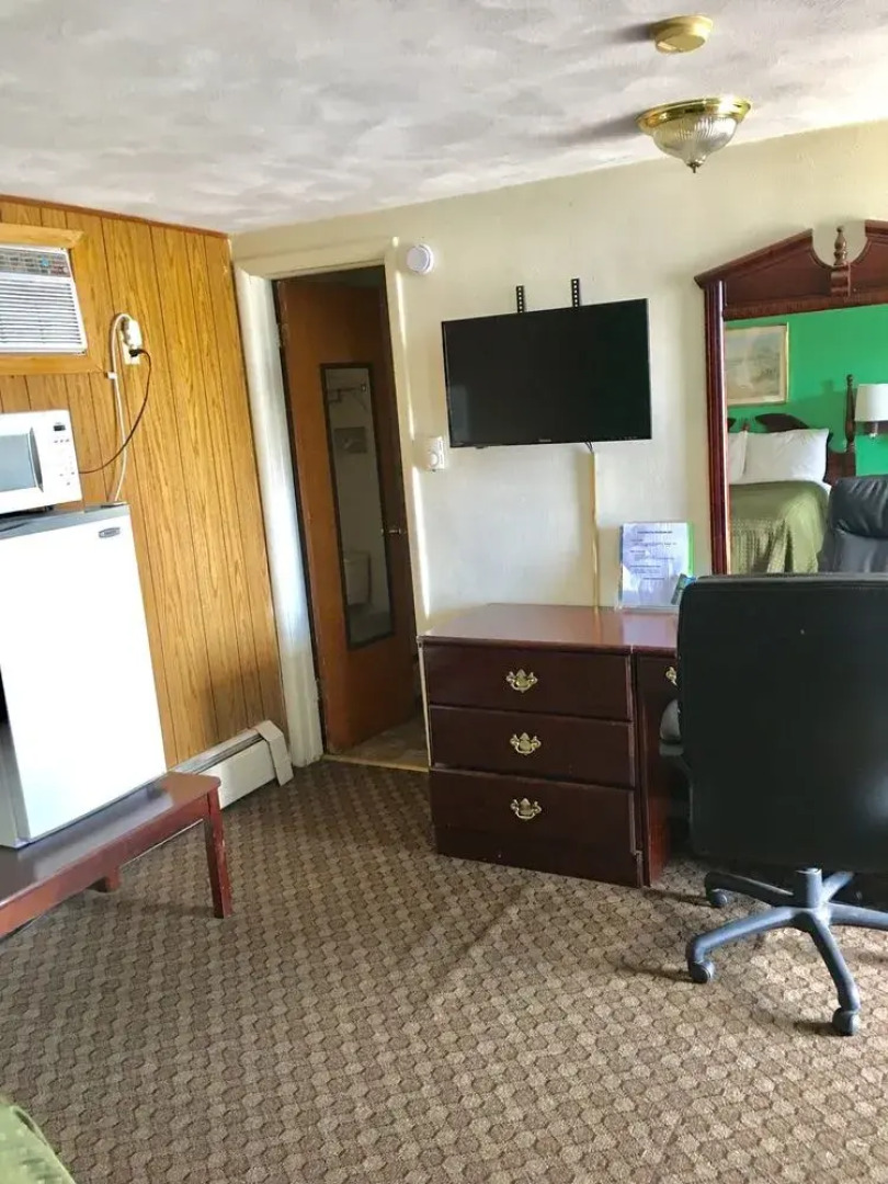 Traveler's Inn Motel