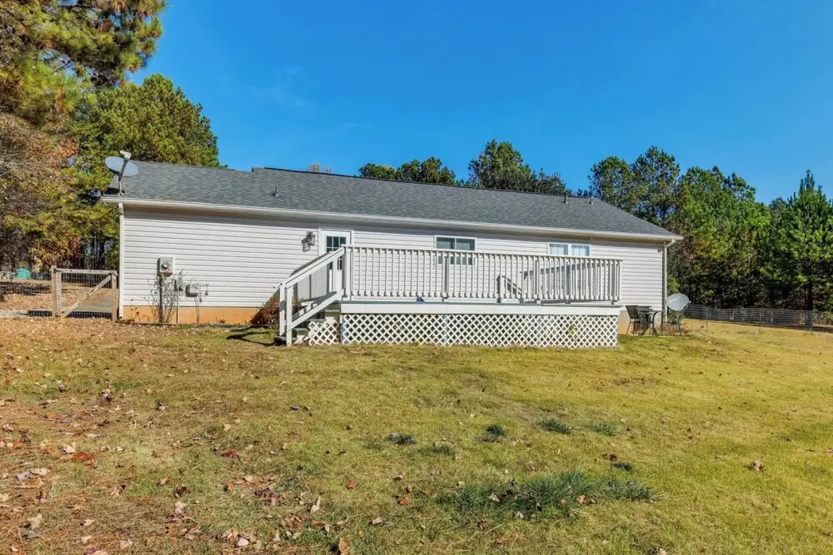 Peaceful Troutman Home: 5 Mi to Lake Norman!