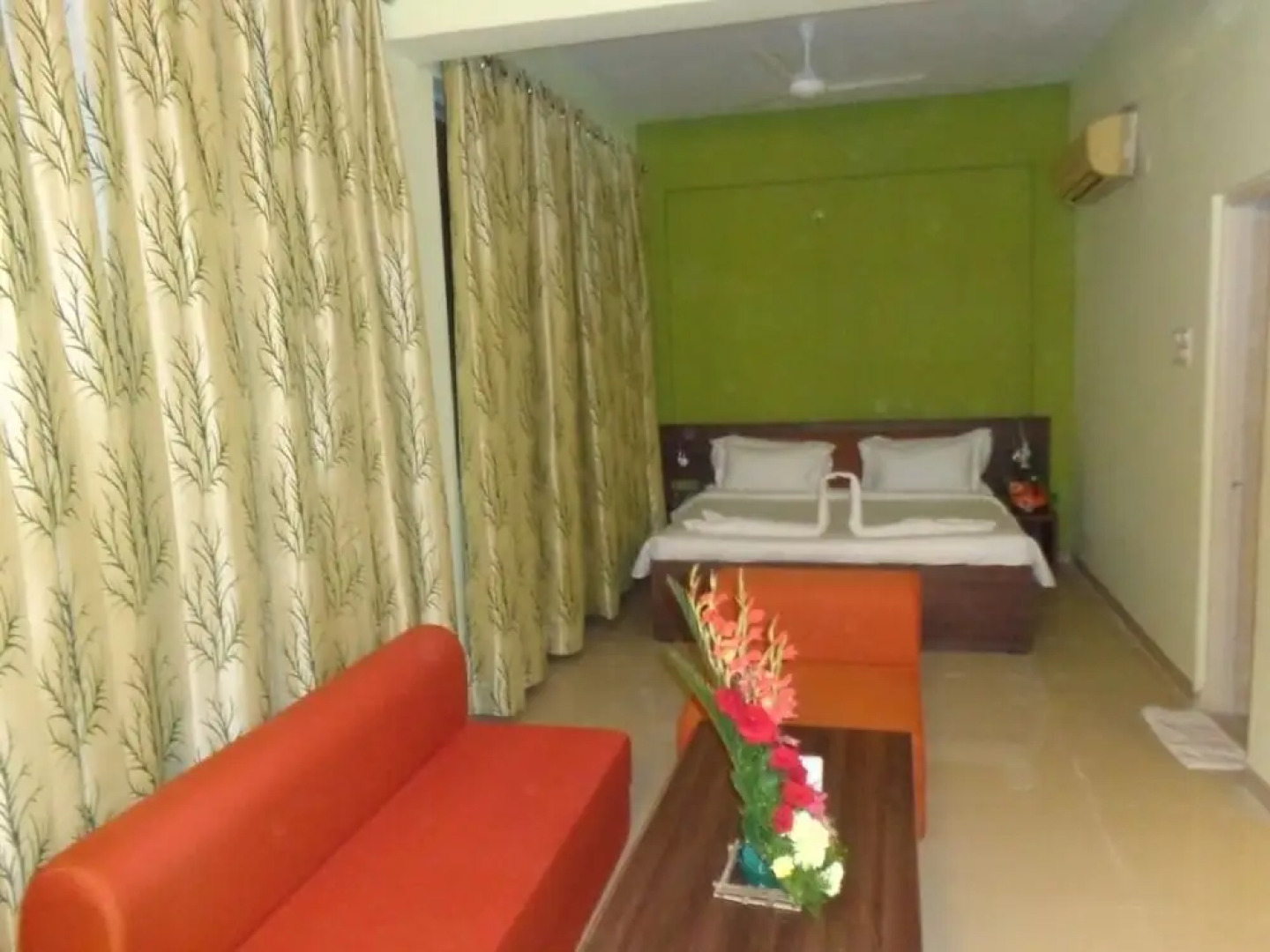 Country Club Hospitalities & Holidays