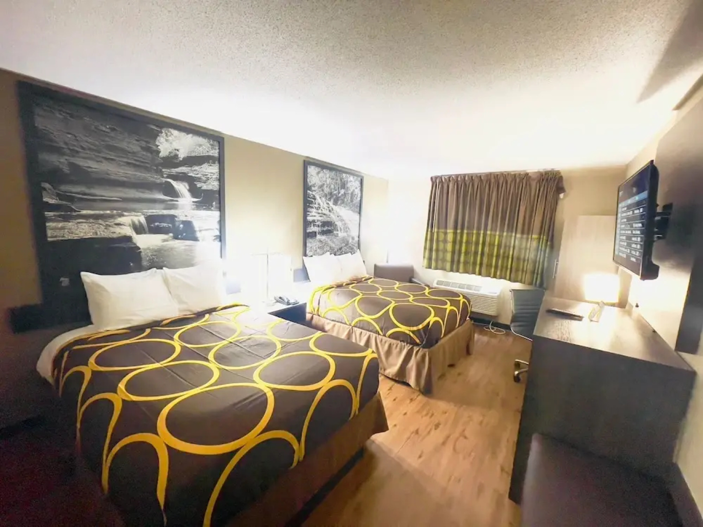 Super 8 Ithaca