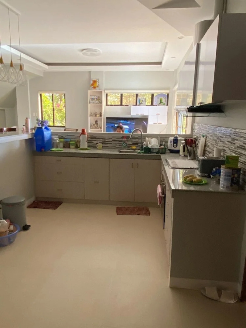 Luxury Villa at Mariveles Bataan, Philippines, Ph