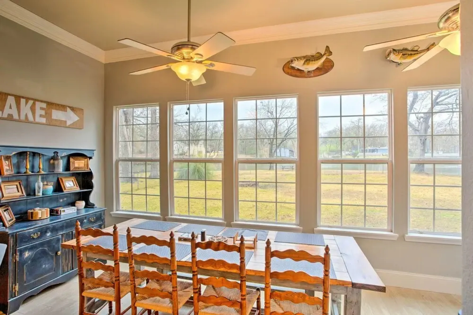 Cedar Creek Reservoir Home w/ Deck & Fire Pit!