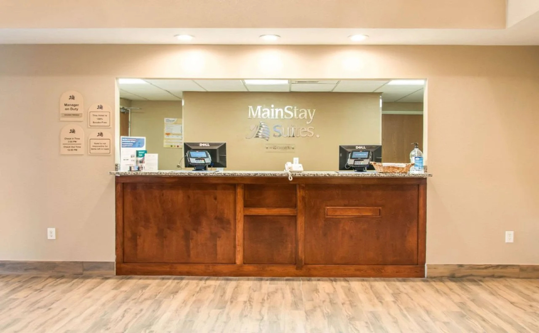 MainStay Suites Dubuque at Hwy 20