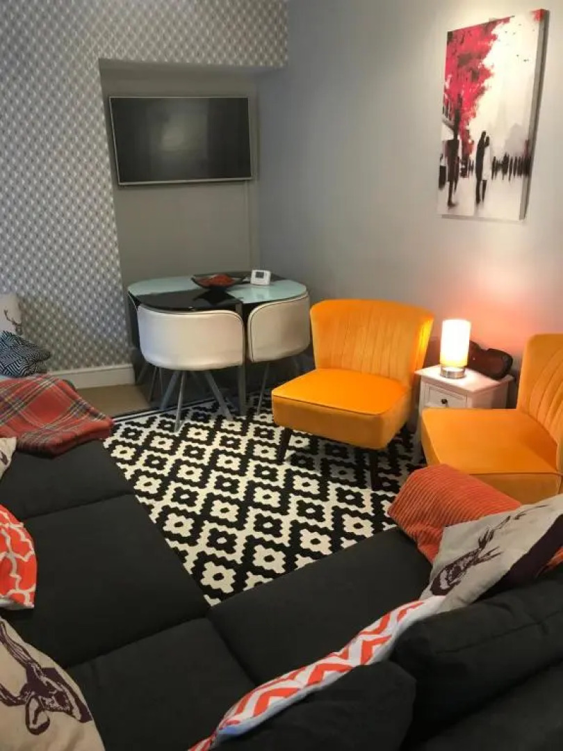 Central city 1 bed apartment