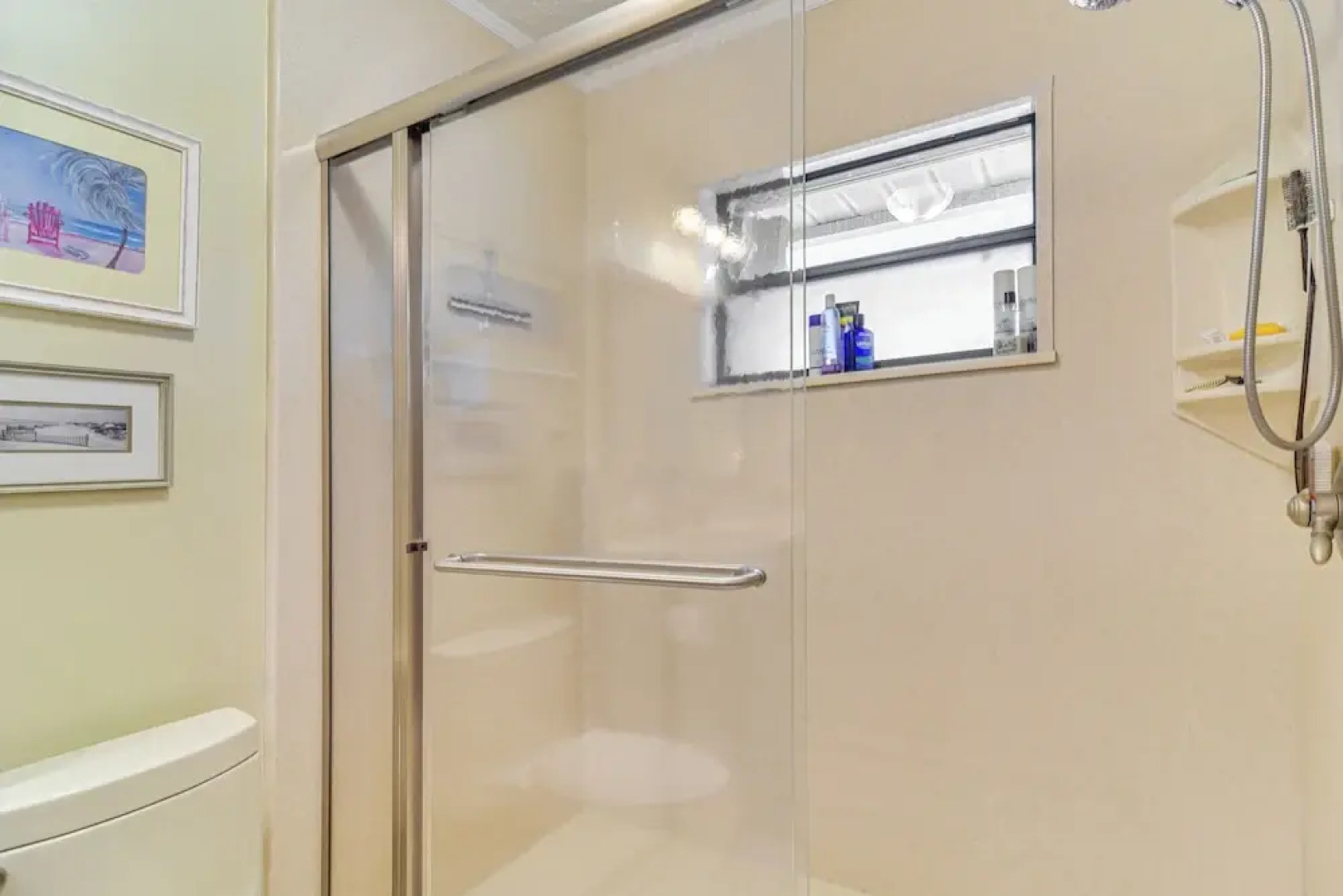 4 Mi to Beach: Sunny Seminole Home w/ Pool