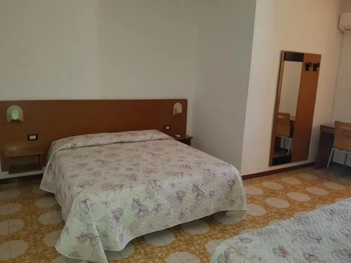 Villa Giada-8 appartamenti