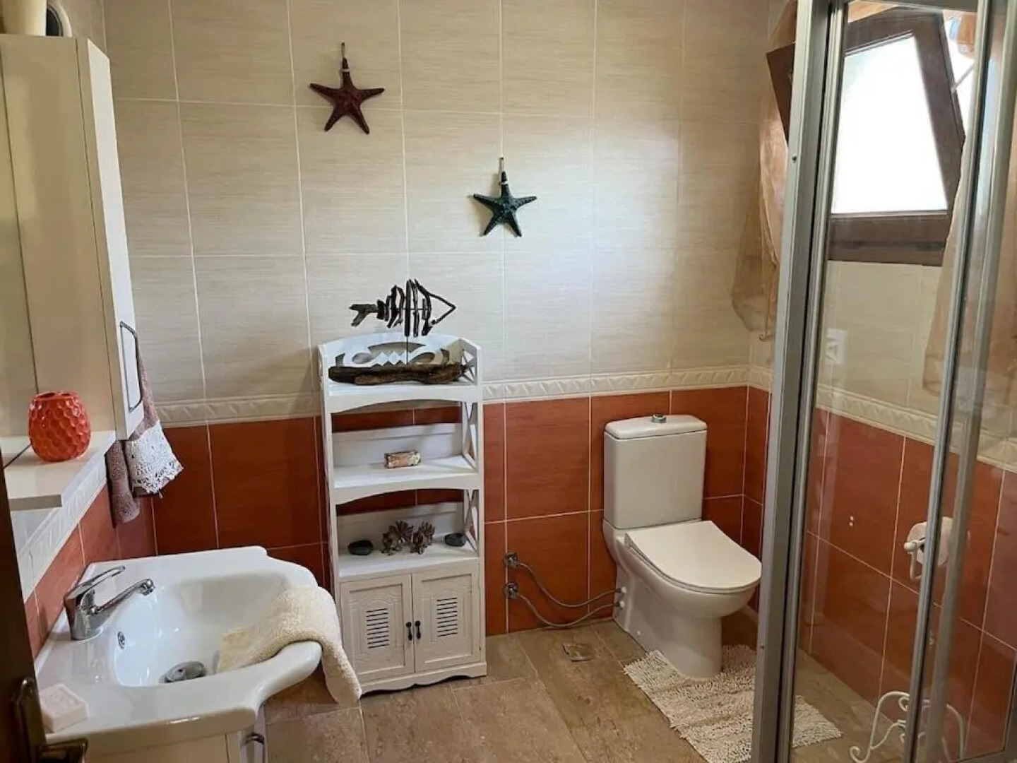 4 Bedroom (Sleeps 8) Villa in Esentepe