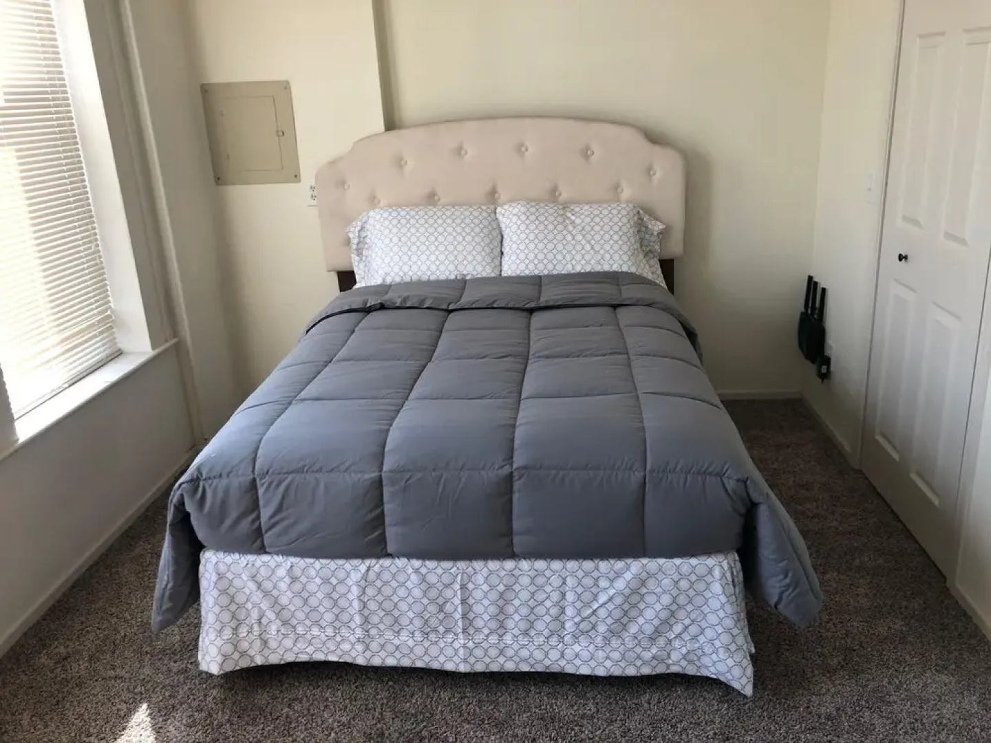 Spacious,elegant 2BR Apartment in Dubuque Downtown