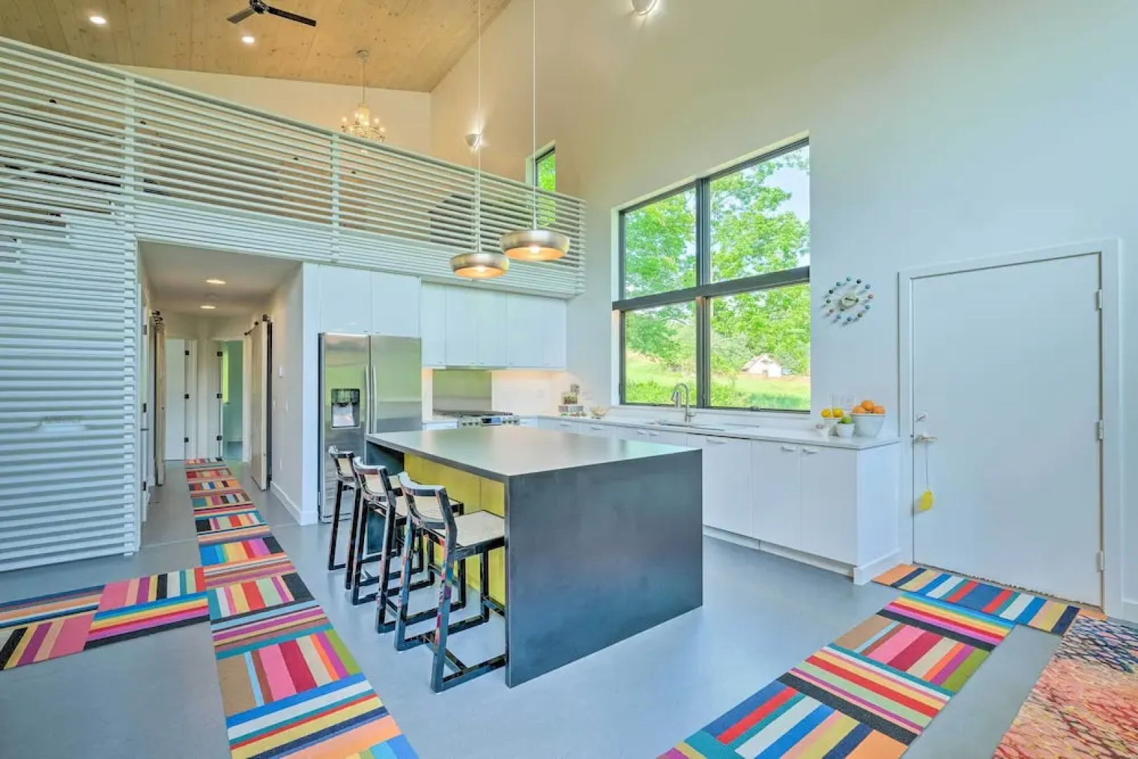 Luxe + Modern Home: 30 Mi to Saratoga Springs!