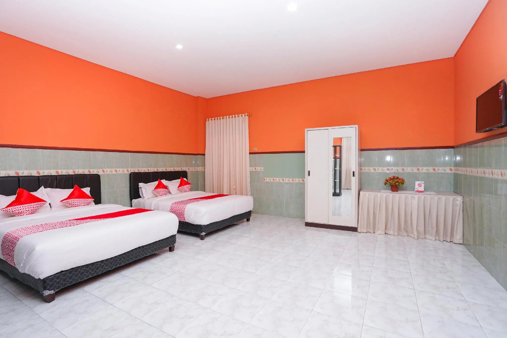 OYO 2707 Graha Surya Syariah