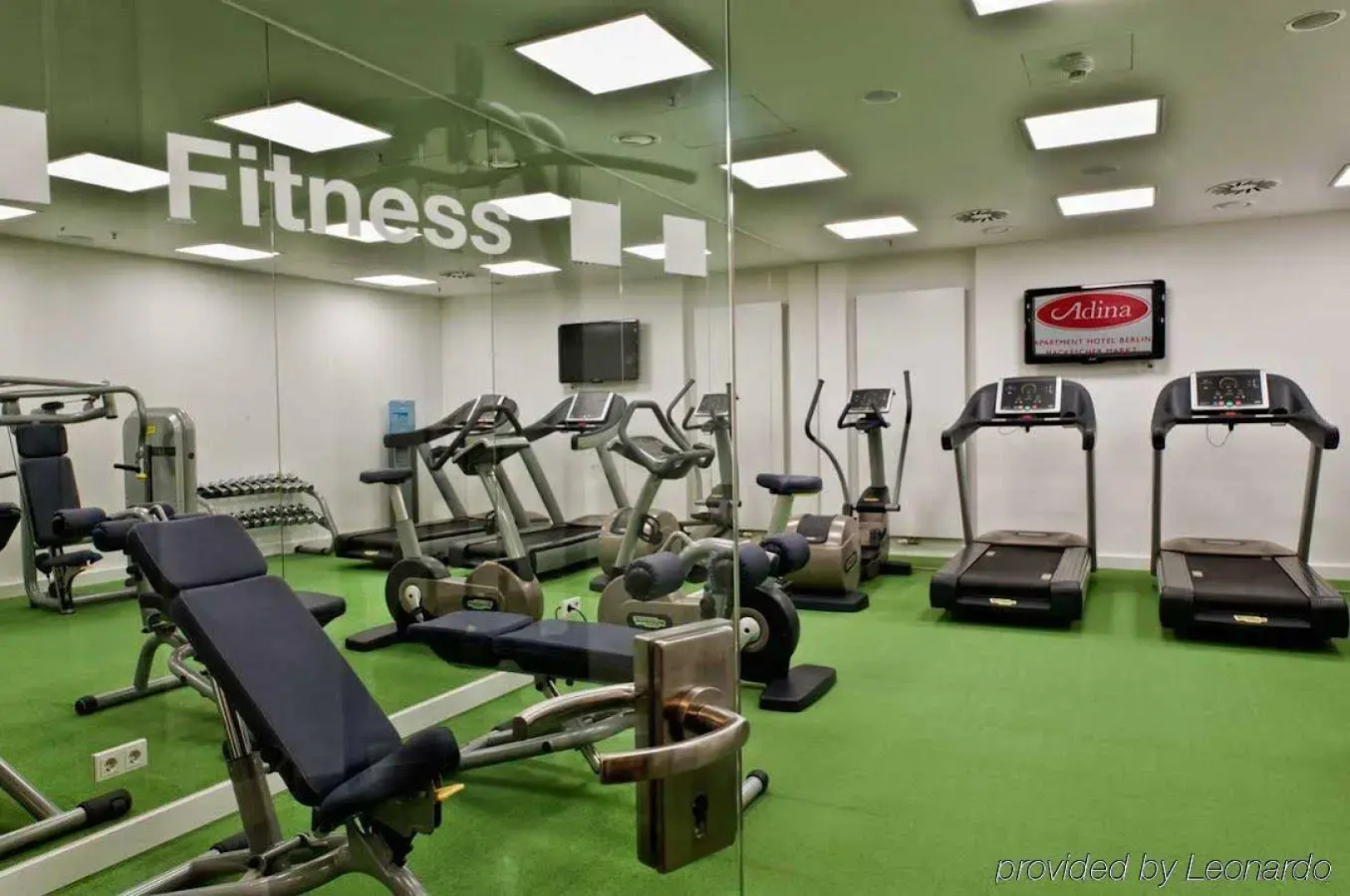 Adina Apartment Hotel Berlin Hackescher Markt