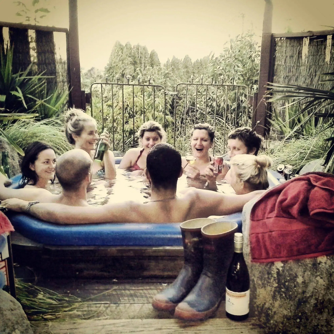 Snowy Waters Lodge & Tours