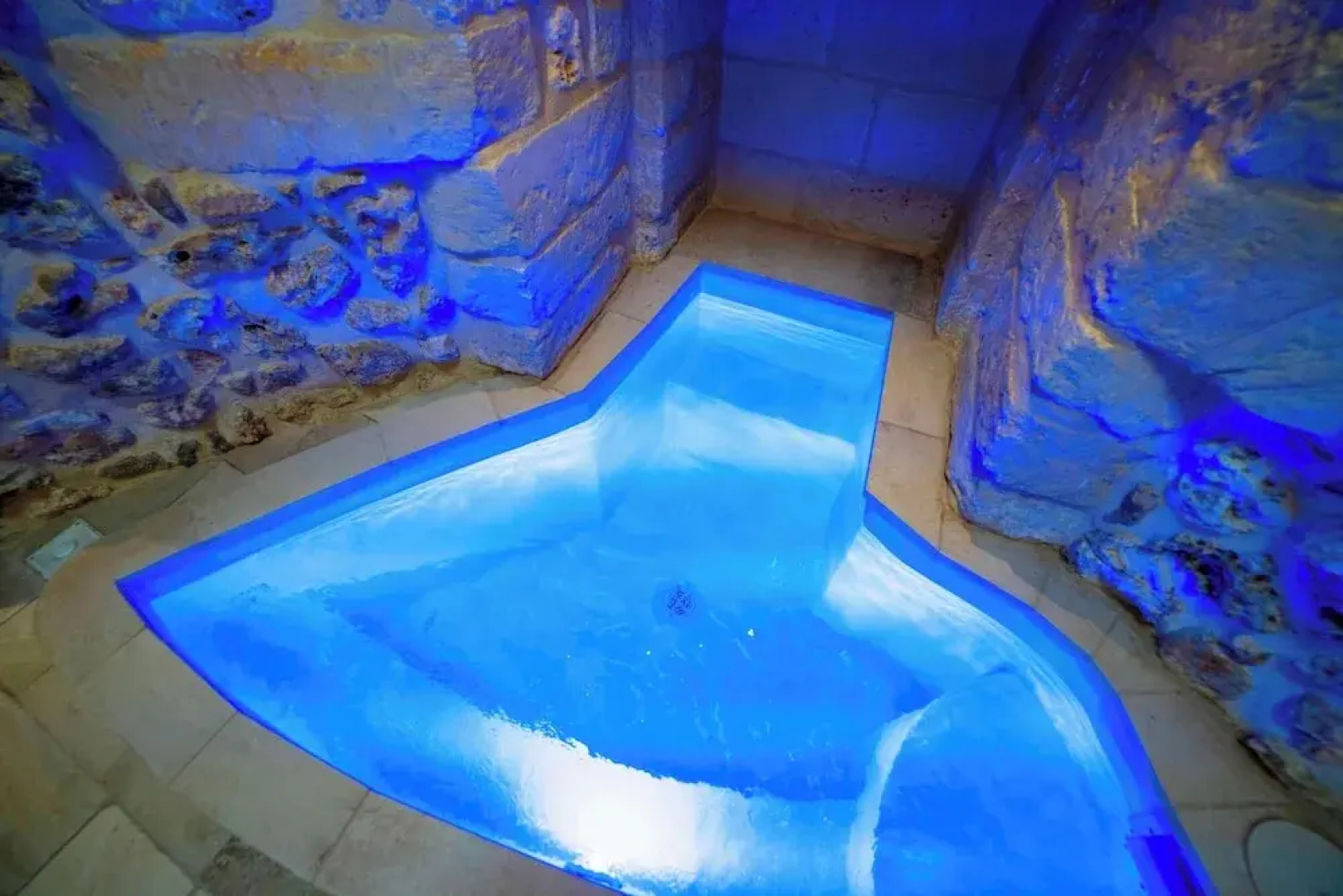 Trullo Meraviglia With Garden And Pool