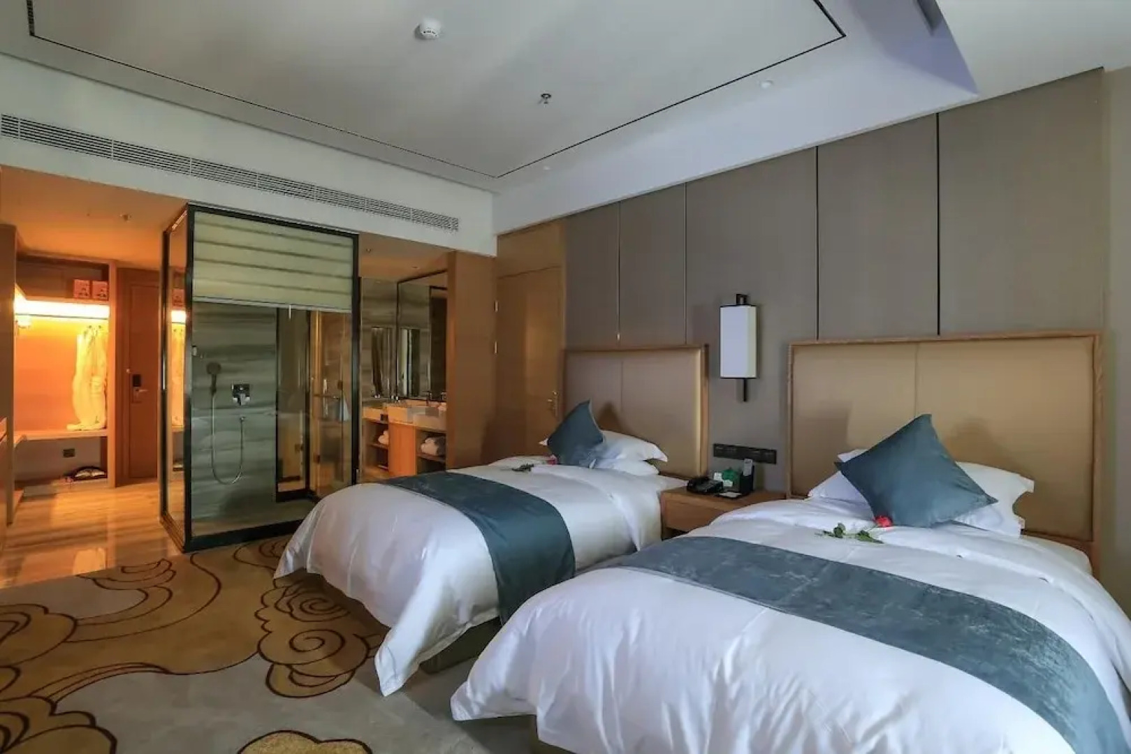 Parkside Plaza Hotel Baiyin