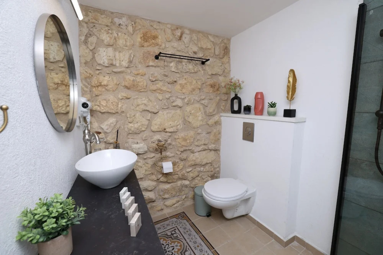 Helios Boutique Suites by La Finca Hotel