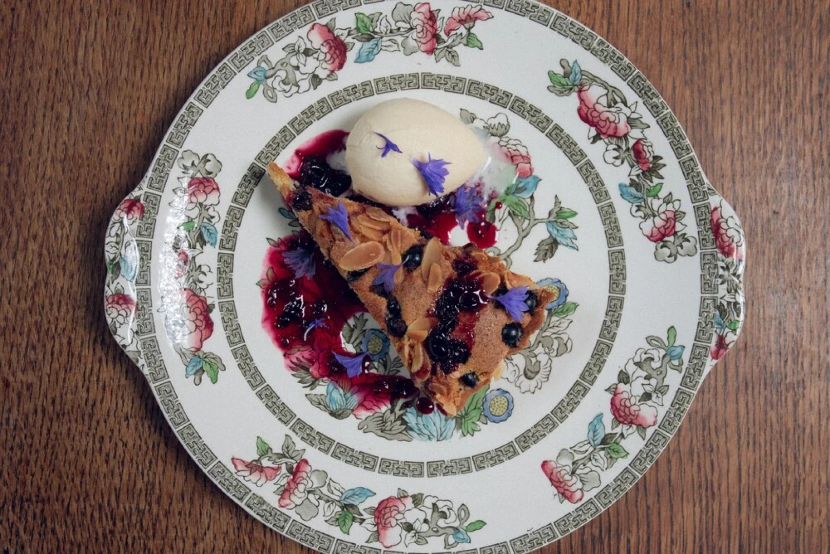 THE PIG at Combe - Devon