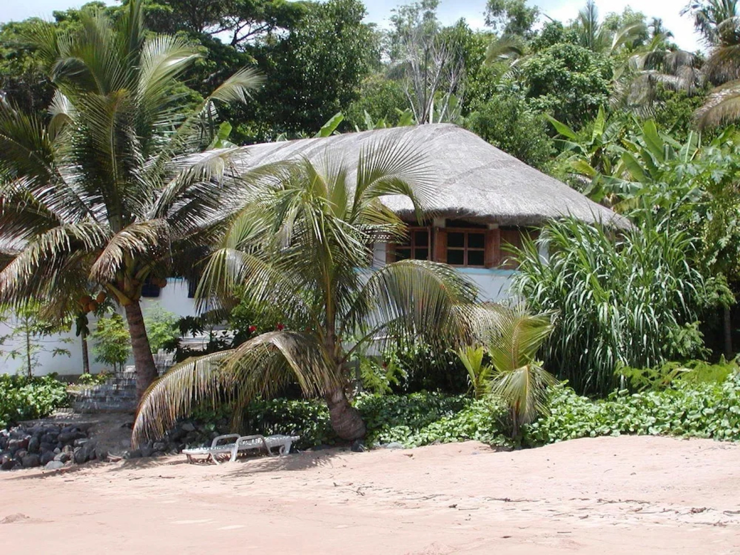 Moheli Laka Lodge