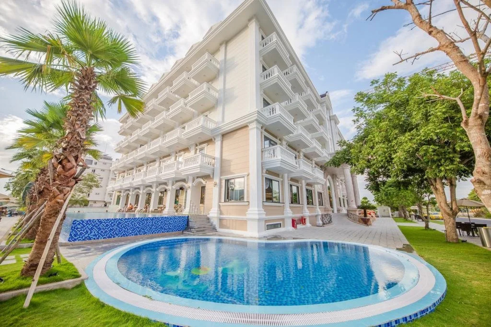 Orbit Hotel Nha Trang