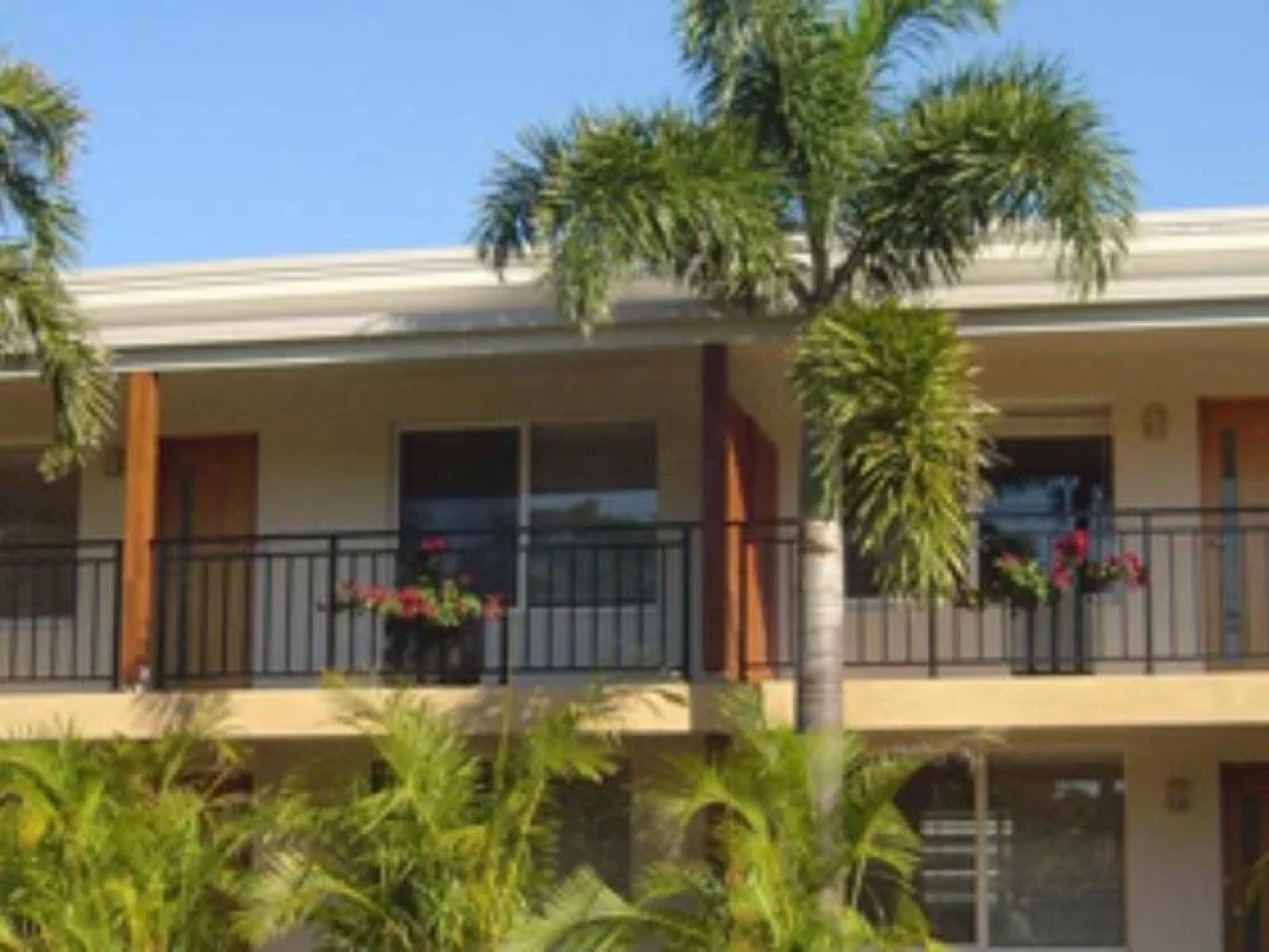 Pelican H2O Apartments