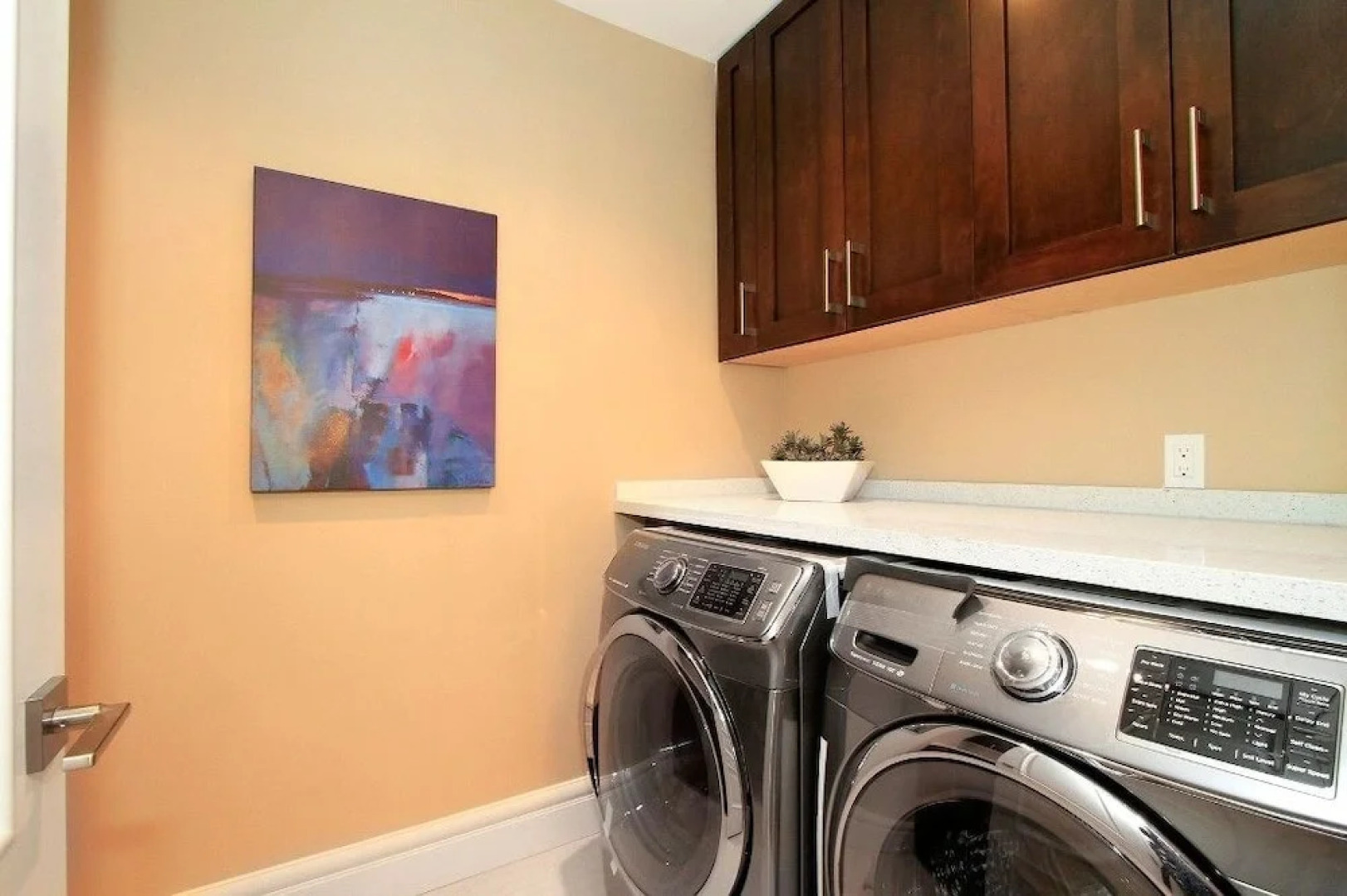 Brand New House With Garden View