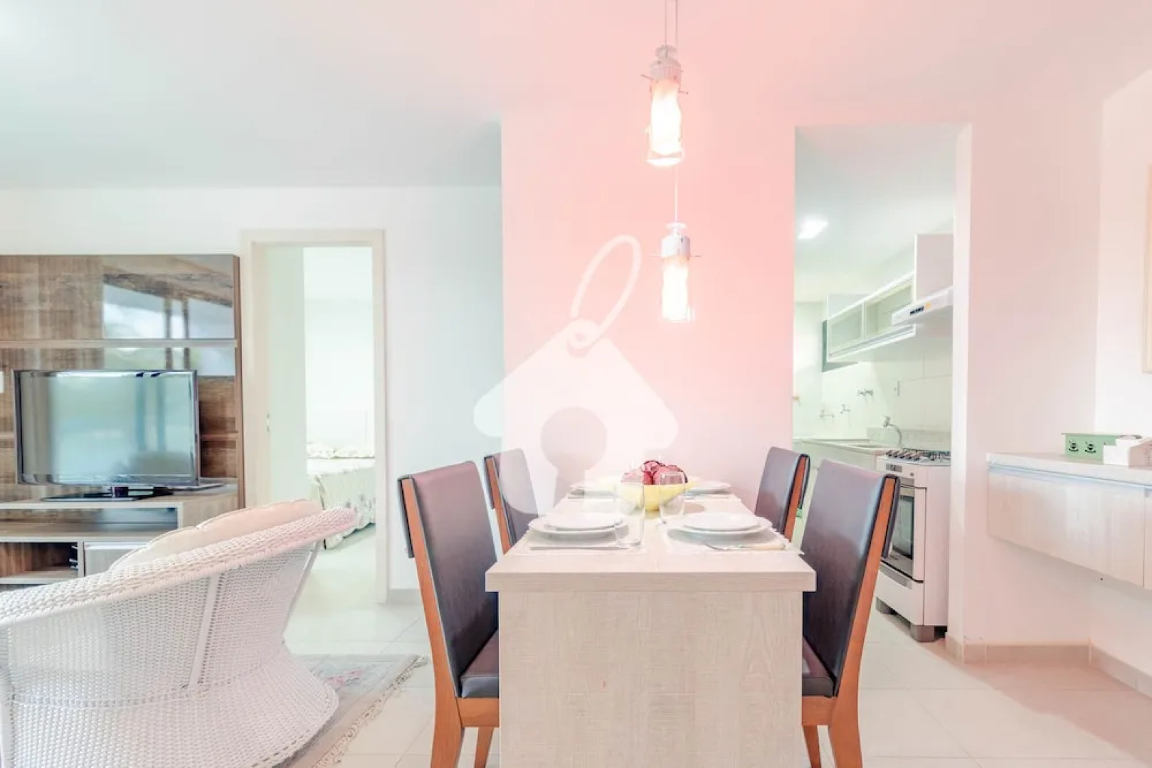 PF14 Great 2 Bedroom Apartment