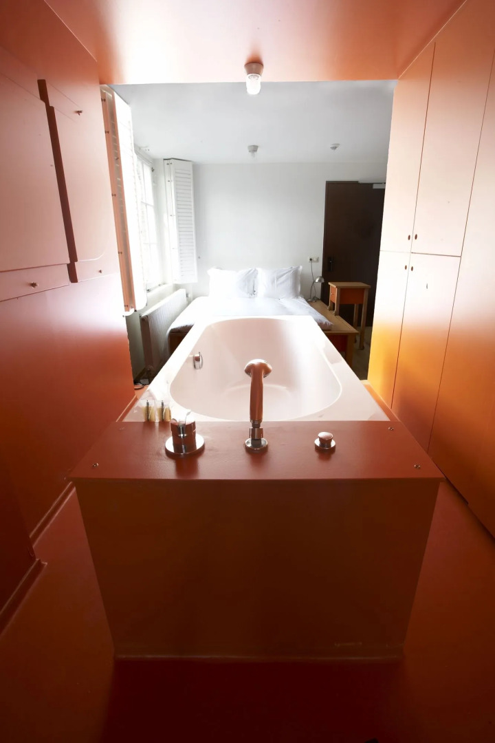 The Hoxton, Lloyd Amsterdam