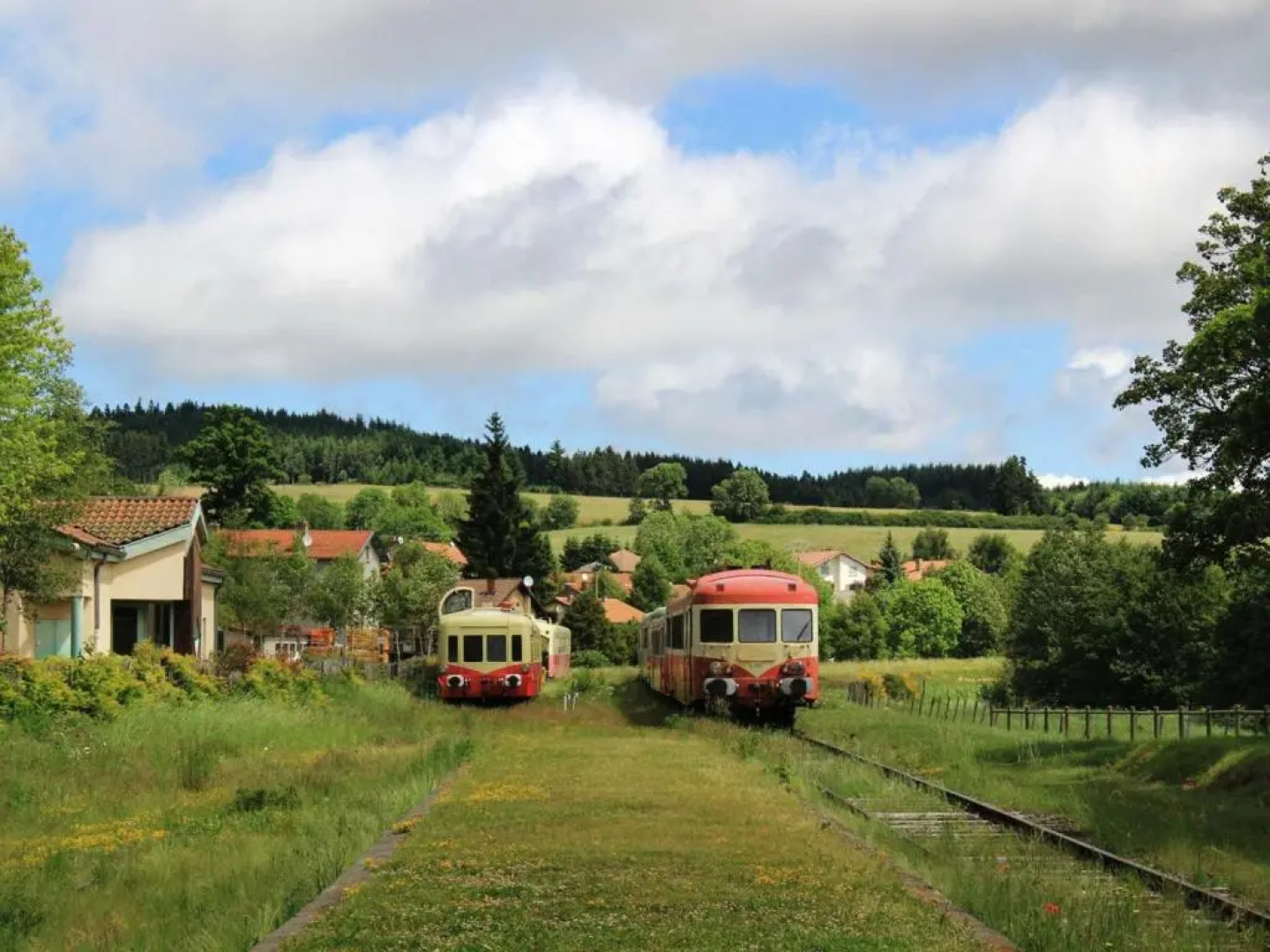 Gîte Usson-en-Forez, 3 pièces, 4 personnes - FR-1-496-162