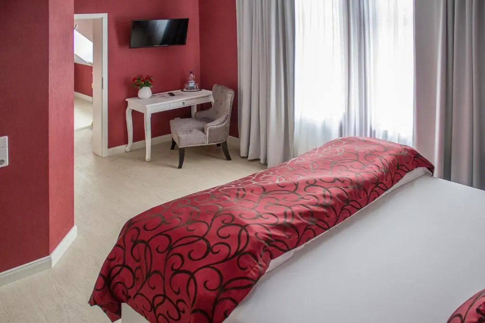 Hotel & Pension Villa Laluna