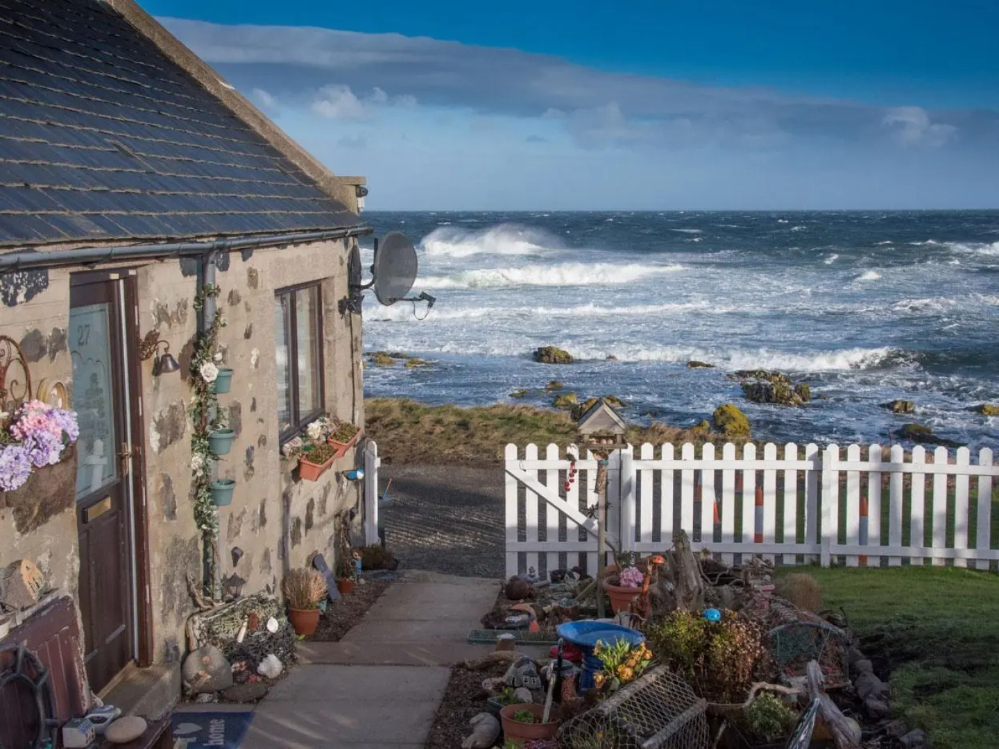 Pew With a View - Seafront Cottages