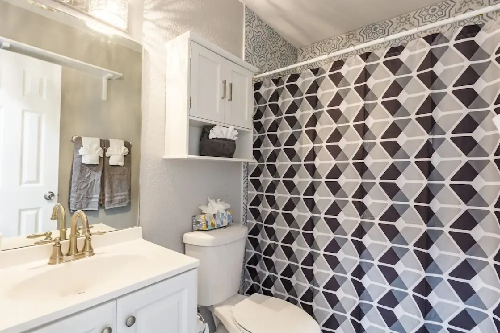 Waters Avenue Unit B