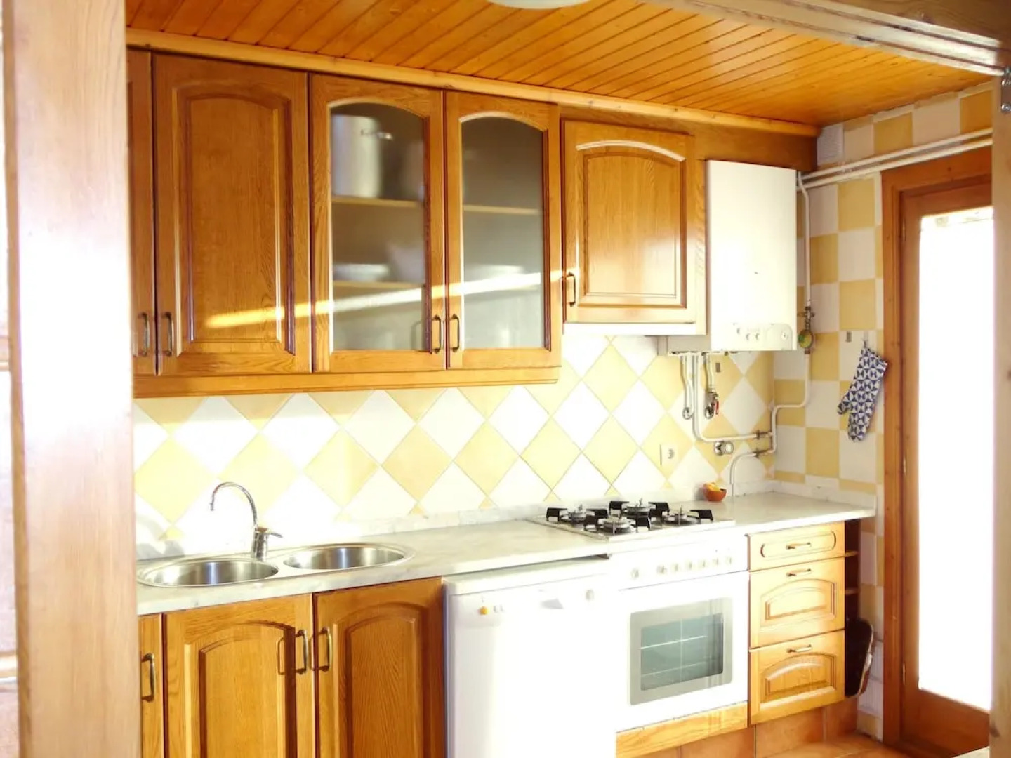 House With 4 Bedrooms in Turbiàs, With Wonderful Mountain View, Furnis