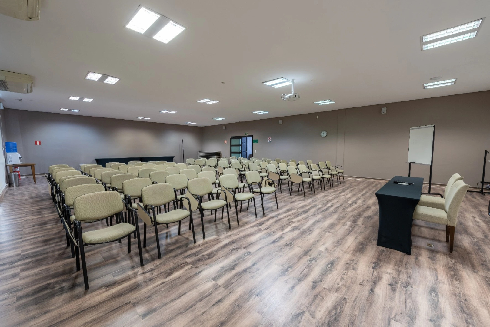 Class Hotel Pouso Alegre