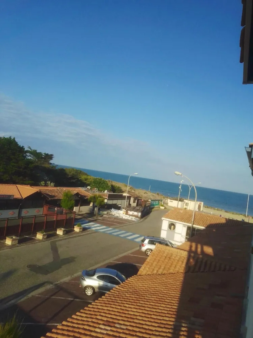 Apartment With one Bedroom in Soulac-sur-mer, With Wonderful sea View, Furnished Balcony and Wifi - 50 m From the Beach