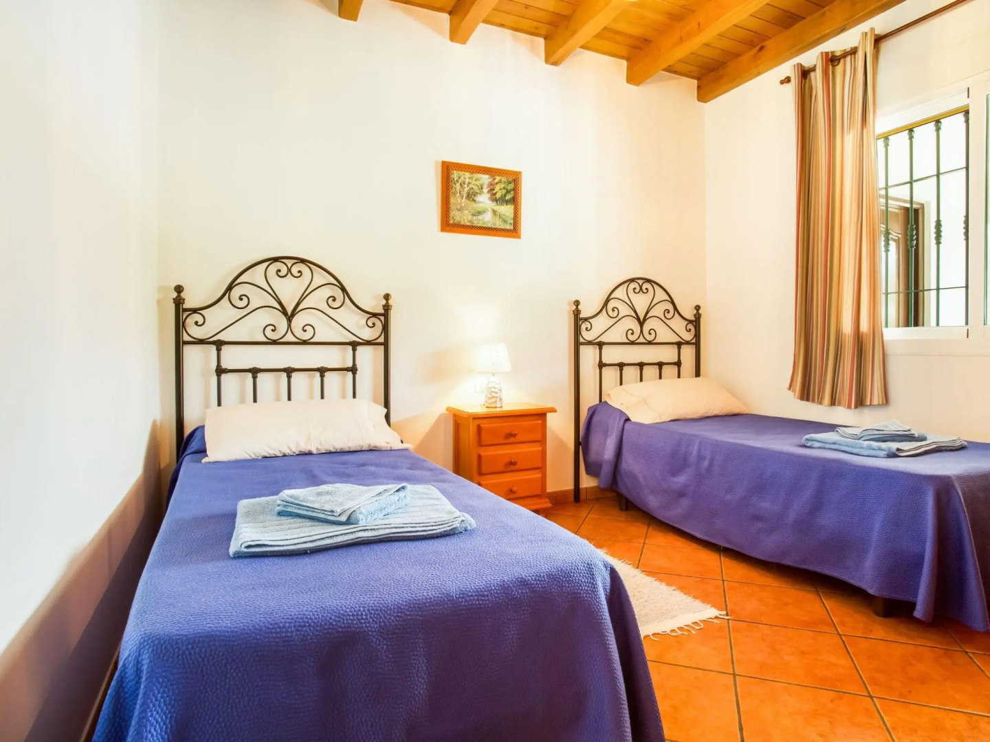 Classy Holiday Home in Guaro With Private Swimming Pool