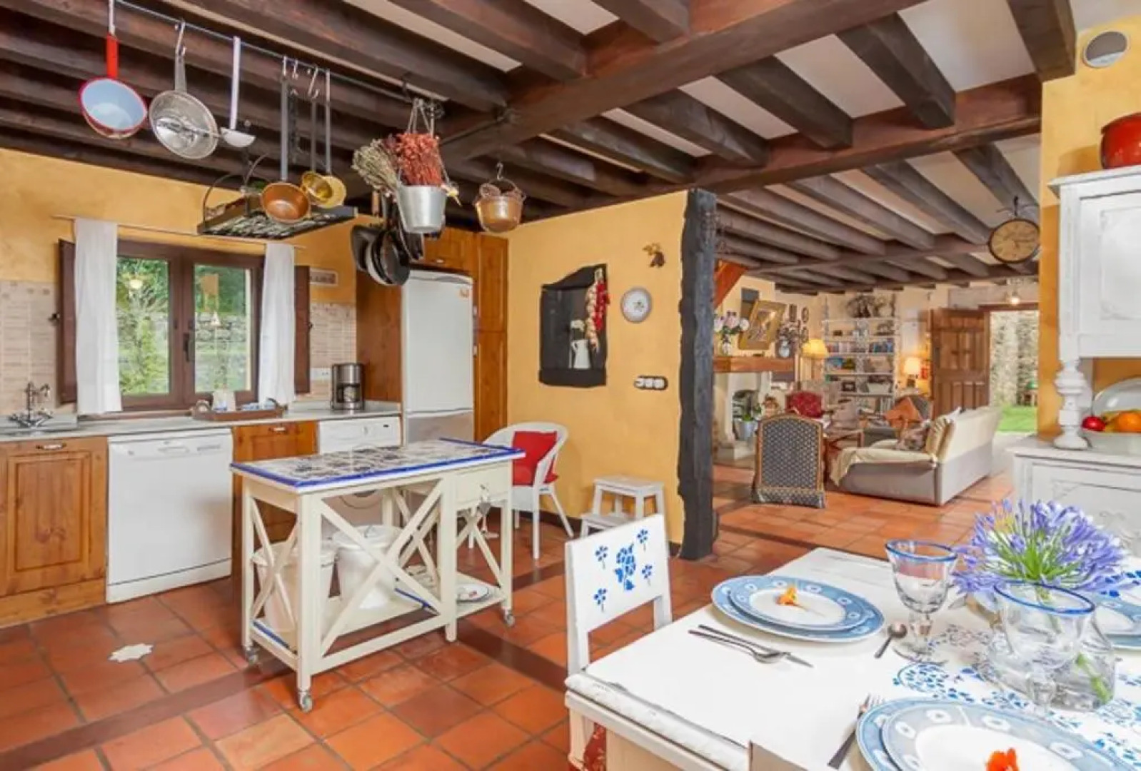 House with 3 bedrooms in Cantabria with wonderful lake view enclosed garden and WiFi 11 km from the beach